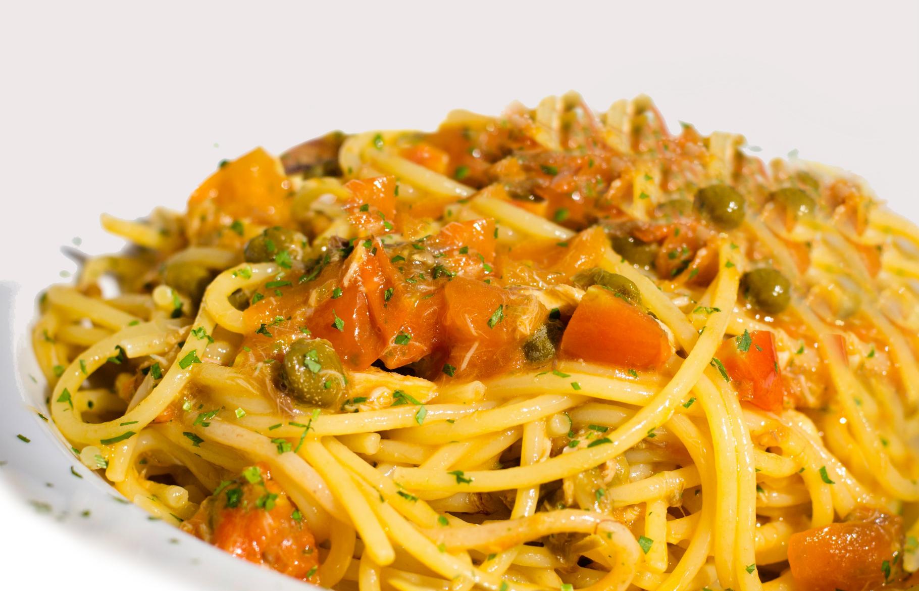 Spaghetti con sarde, capperi e pomodorini | Ricette Sicil Food